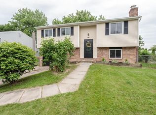 5749 Dalton Dr, Farmington, NY 14425