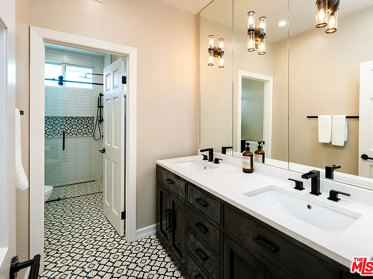 29402 Deerview Ct — Photo 35