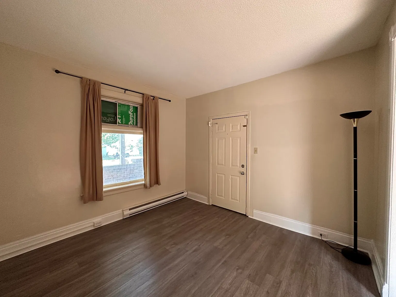 17 Saint Leger Street Kitchener — Photo 3