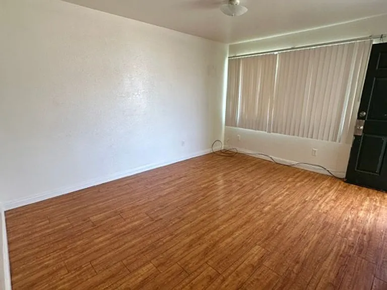 1552 Prospect Ave — Photo 20