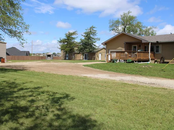 2120 S Holmes Rd, Salina, KS 67401