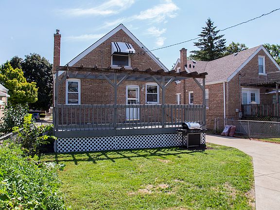 5th image of 3626 Cuyler Ave