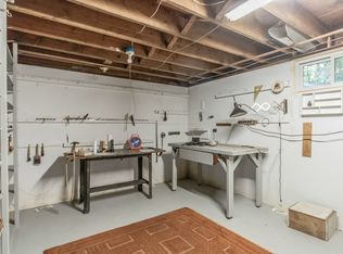 170 Valley Dr, Watchung, NJ 07069