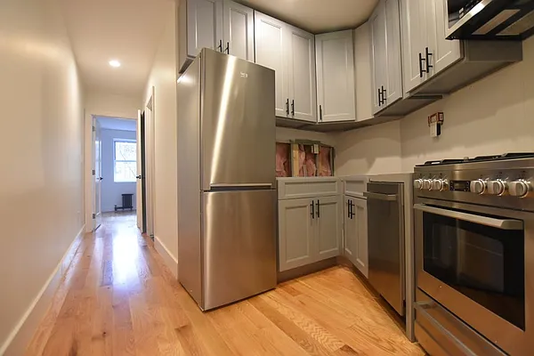 Rented by Bold New York | media 13