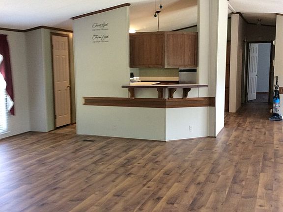 3rd image of 1230 Jones Trl