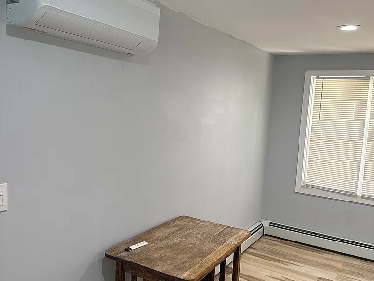 2319 Kensington Ave #1 — Photo 2