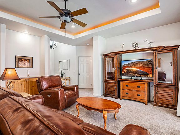 5th image of 2334 S River Rd Unit 16