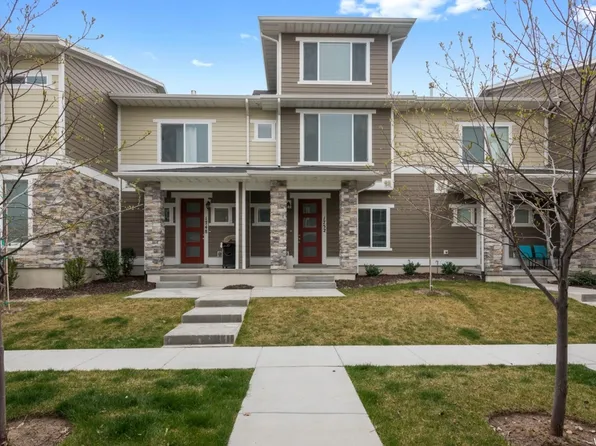 1752 W Pirgos Ln, South Jordan, UT 84095