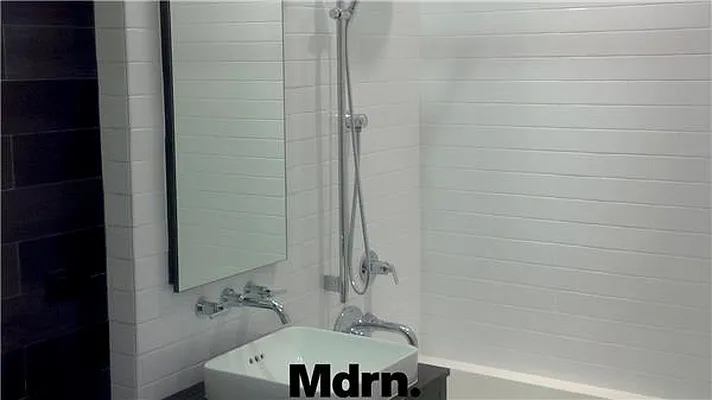 Rented by Mdrn Residential | media 78