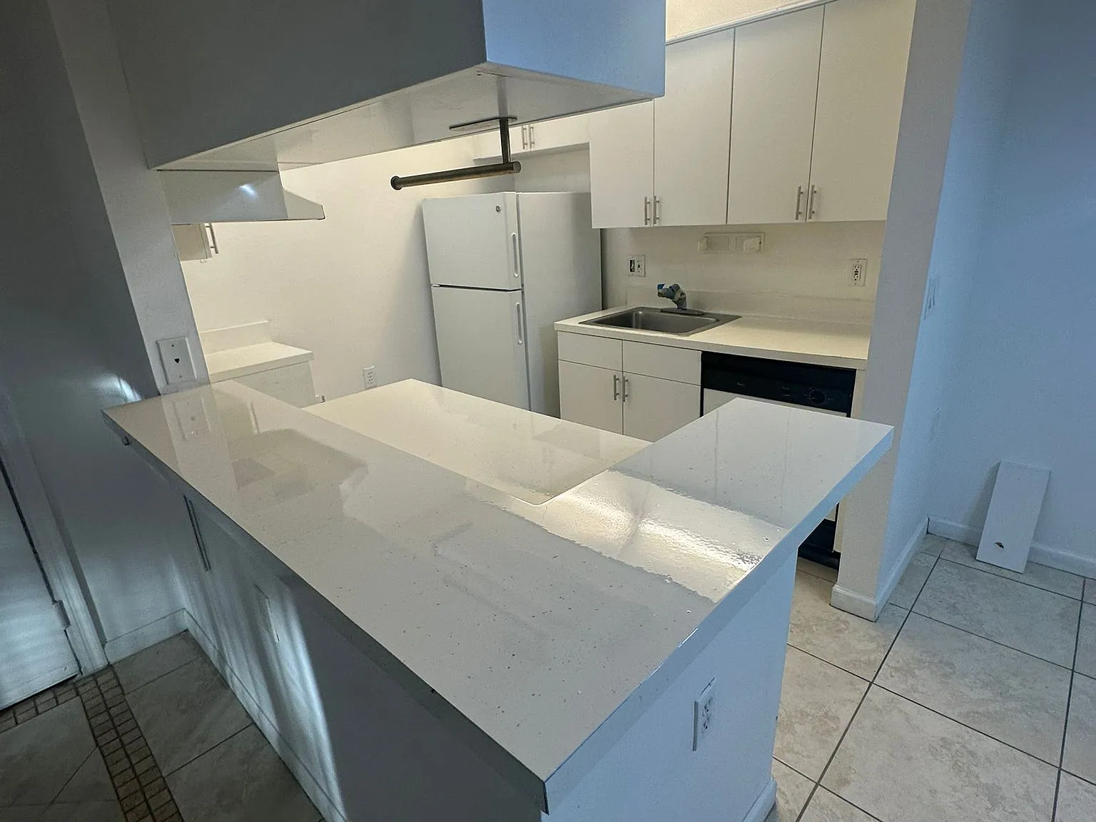 1 bed, 650 sqft, $1,600 — Photo 3