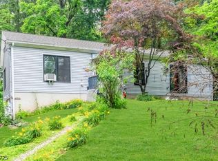 517 Townsbury Rd, Great Meadows, NJ 07838
