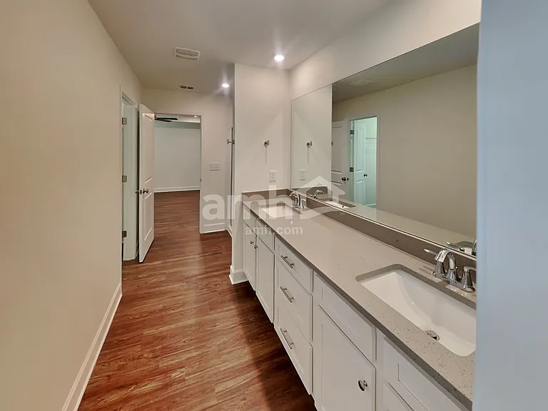 8603 Belfort Landing Dr — Photo 13