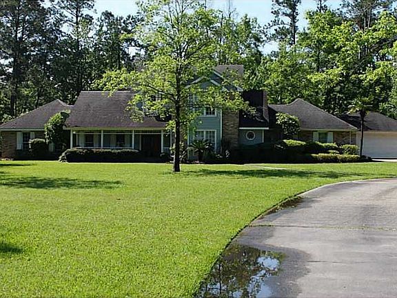 5th image of 203 Evergreen Ct