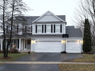 536 Wingpointe Dr, Aurora, IL 60506