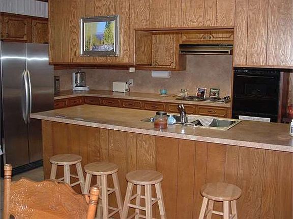4th image of 102 Sears Dr.