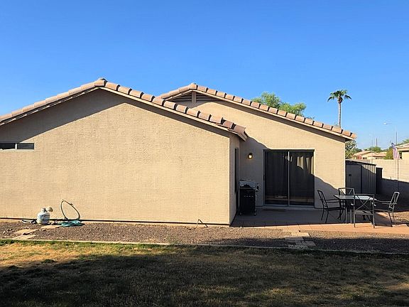 3rd image of 8809 W LOMA Lane