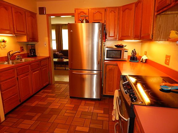 2nd image of 2408 Westbrook Dr