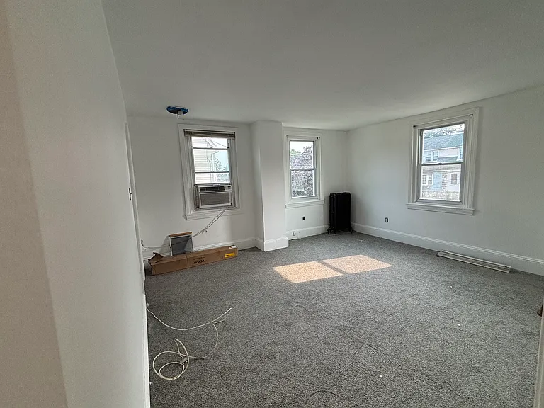 129 N Church St #2 — Photo 10
