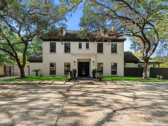 2nd image of 627 E Olmos Drive