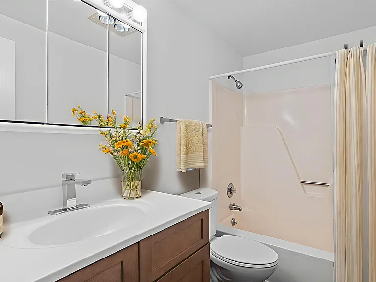 Well designed bathrooms at Rose Park Plaza