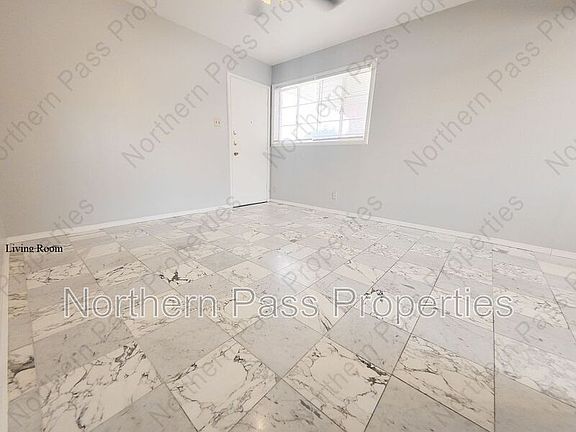 2nd image of 1421 Saint Johns Dr APT 6