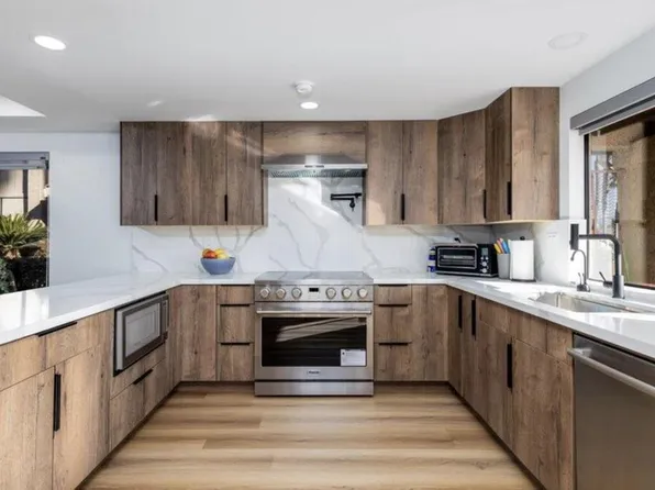 55 Camisa Ln, Palm Desert, CA 92260