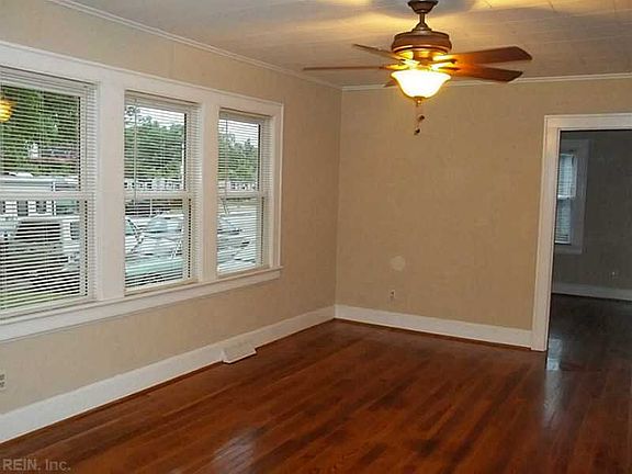 4th image of 2 Greeneland Blvd