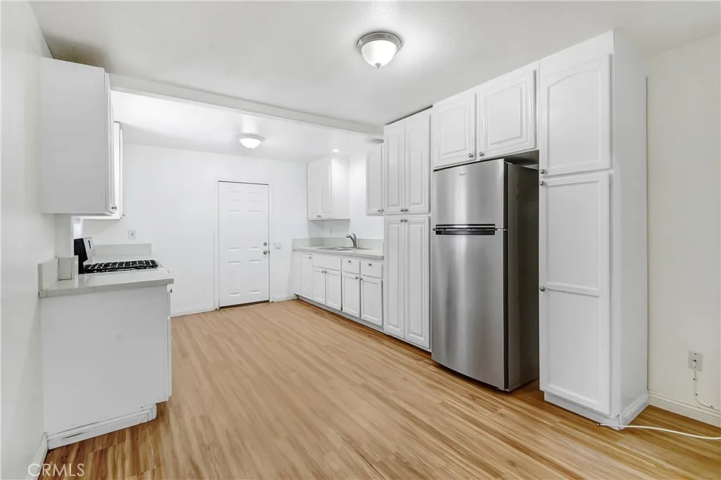 2 bed, 624 sqft, $1,799 — Photo 4