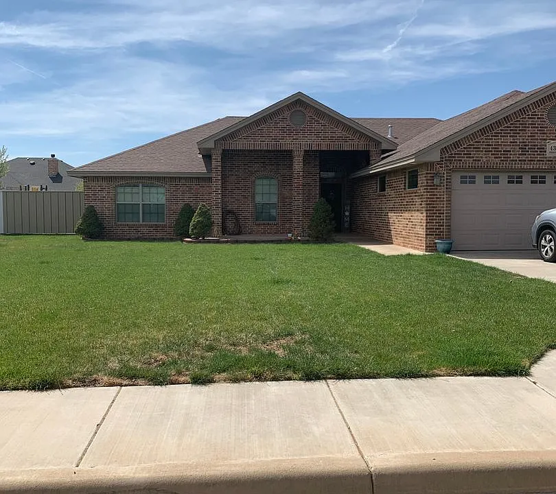4320 Springwood Dr