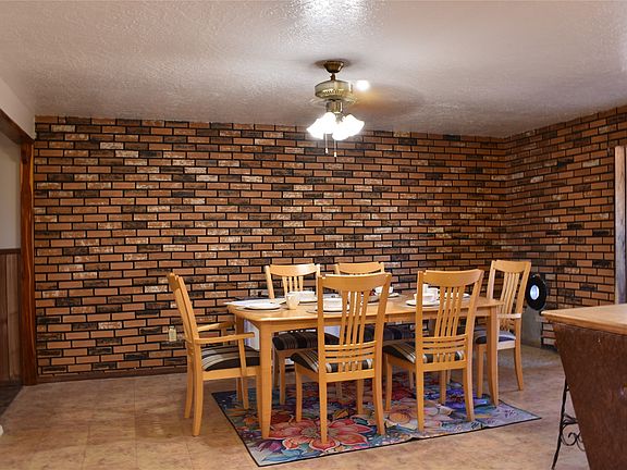 4th image of House 7 Cres #131