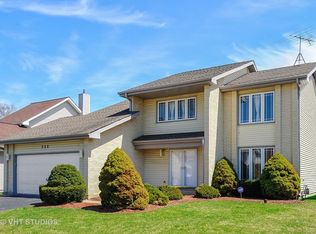 711 Eastchester Rd, Wheeling, IL 60090