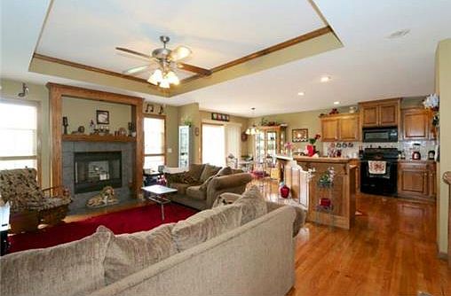 2nd image of 15705 Hight Ave.