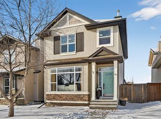 43 E Drake Landing Cmn, Okotoks, AB T1S 2M4