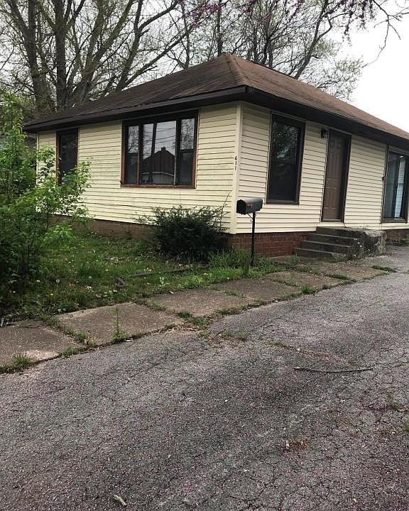 1st image of 411 Elles Ave