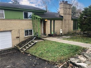 1900 Brushcliff Rd, Pittsburgh, PA 15221