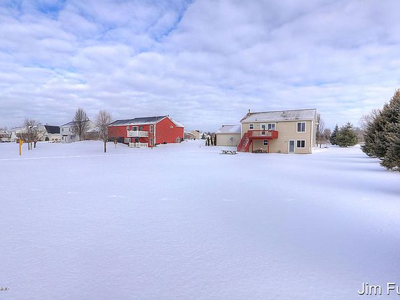 2nd image of 5186 Fieldstone Meadow Dr NE