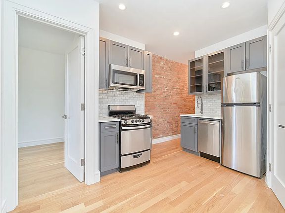 3rd image of 42 Grove St APT 2E