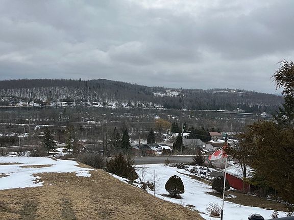 3rd image of 1171 Pine Ridge Rd