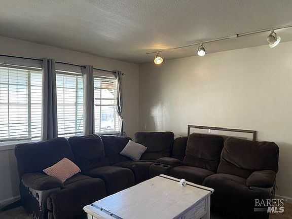 5th image of 6085 Evelyn Avenue