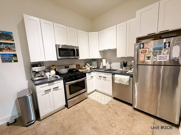 4601 N Paulina — Photo 17