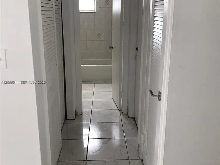 220 SW 9th Ave #201 — Photo 13