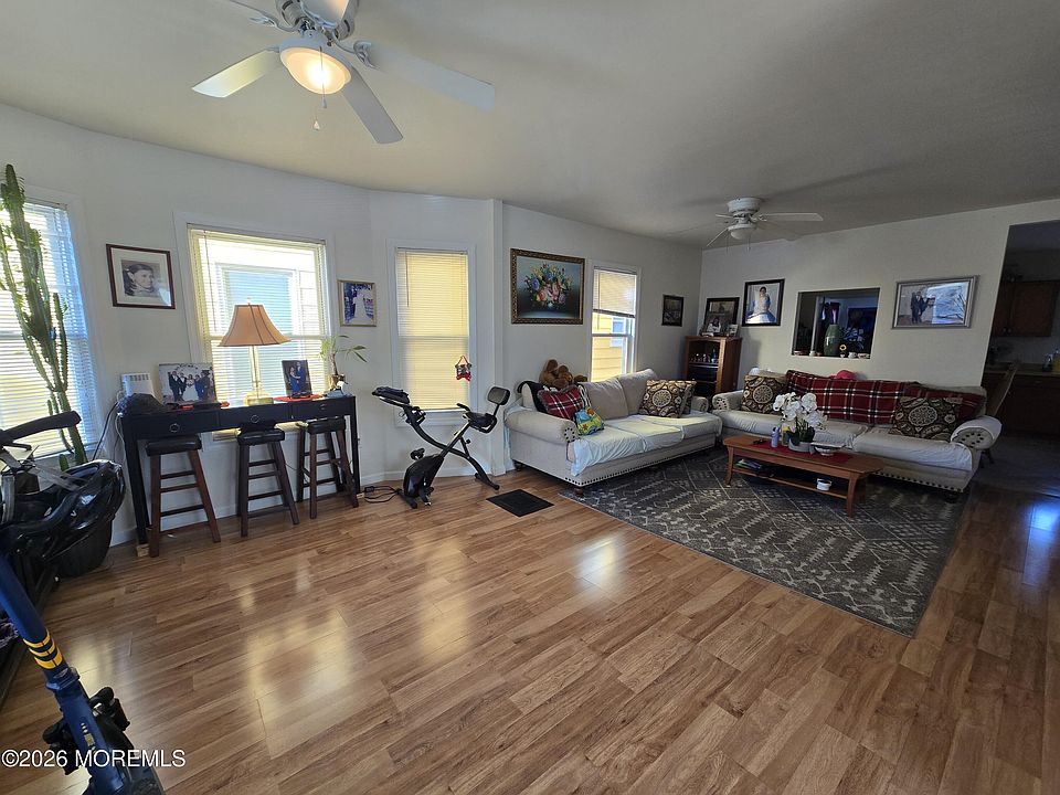 1st image of 1519 Sewall Avenue