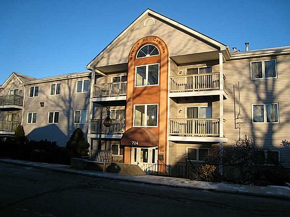 2nd image of 724 Beverage Hill Ave #306