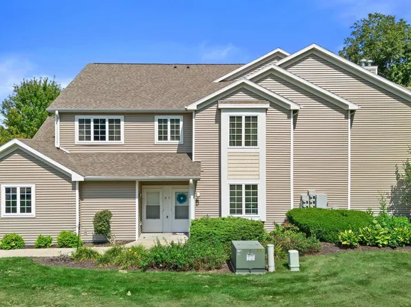 758 Bridlewood DRIVE #H, Hartford, WI 53027