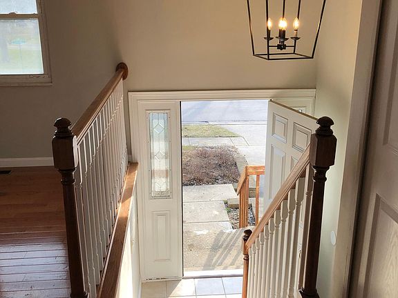 2nd image of 900 Tradewind Dr