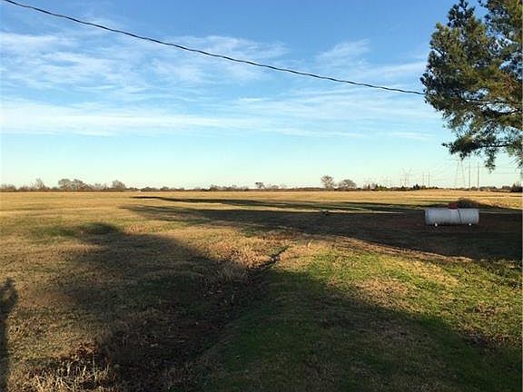 3rd image of 1189 County Road 1445
