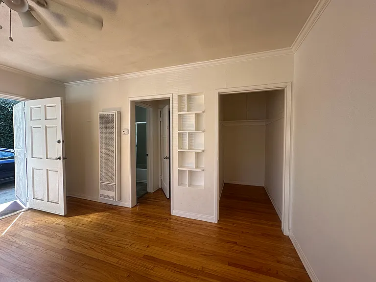 1951 N Wilcox Ave #1 — Photo 3