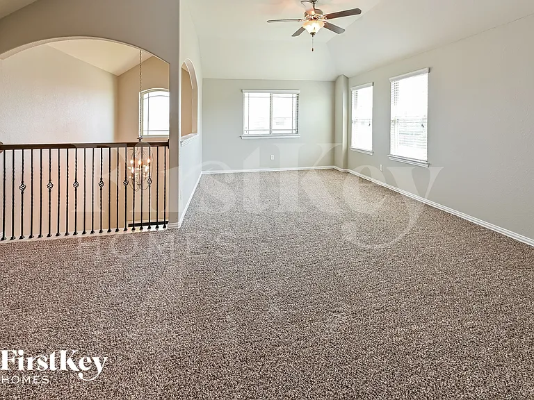 4306 Apple Ln — Photo 6