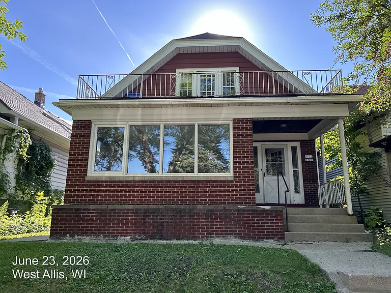 1721 S 59th St — Photo 2