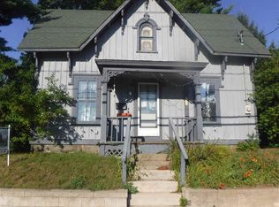 19 Elm St, Warrensburg, NY 12885